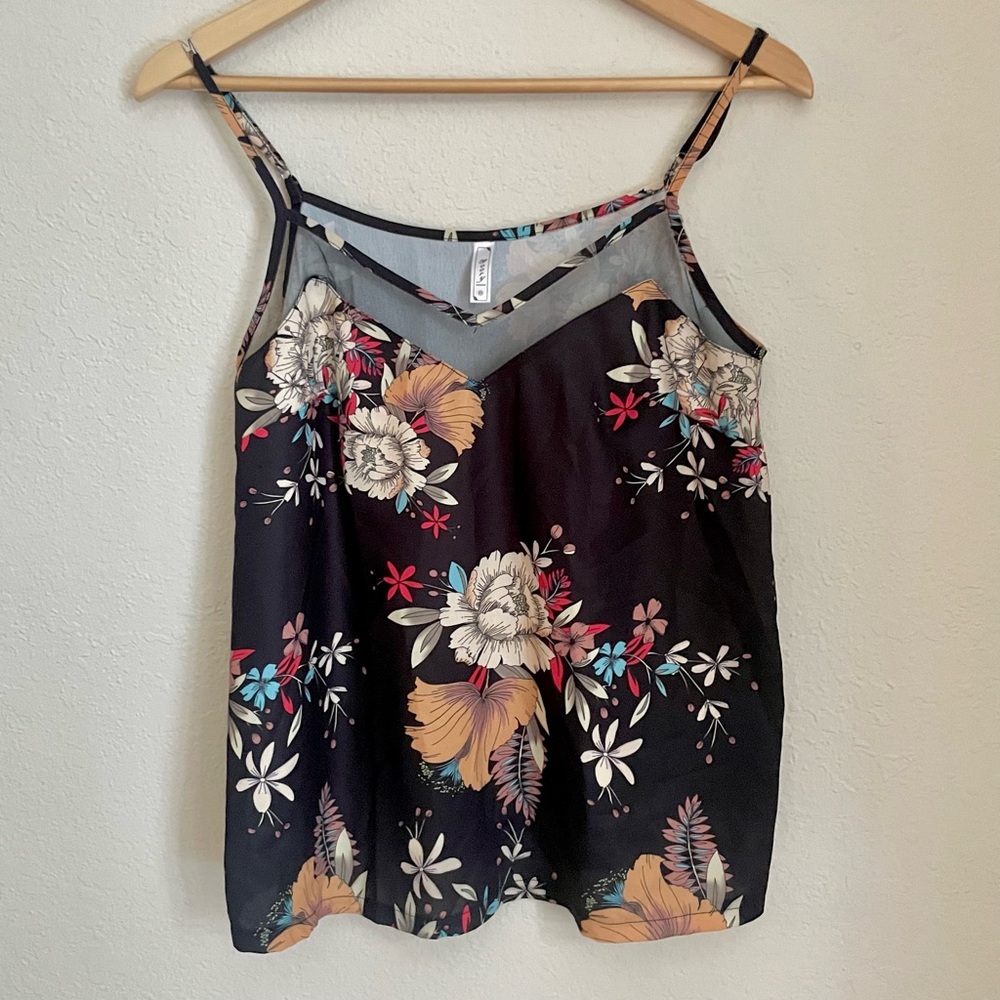 🍂 Floral V-Neck Cami with Mesh Detail